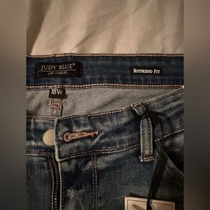 Judy Blue distressed boyfriend fit size 18w